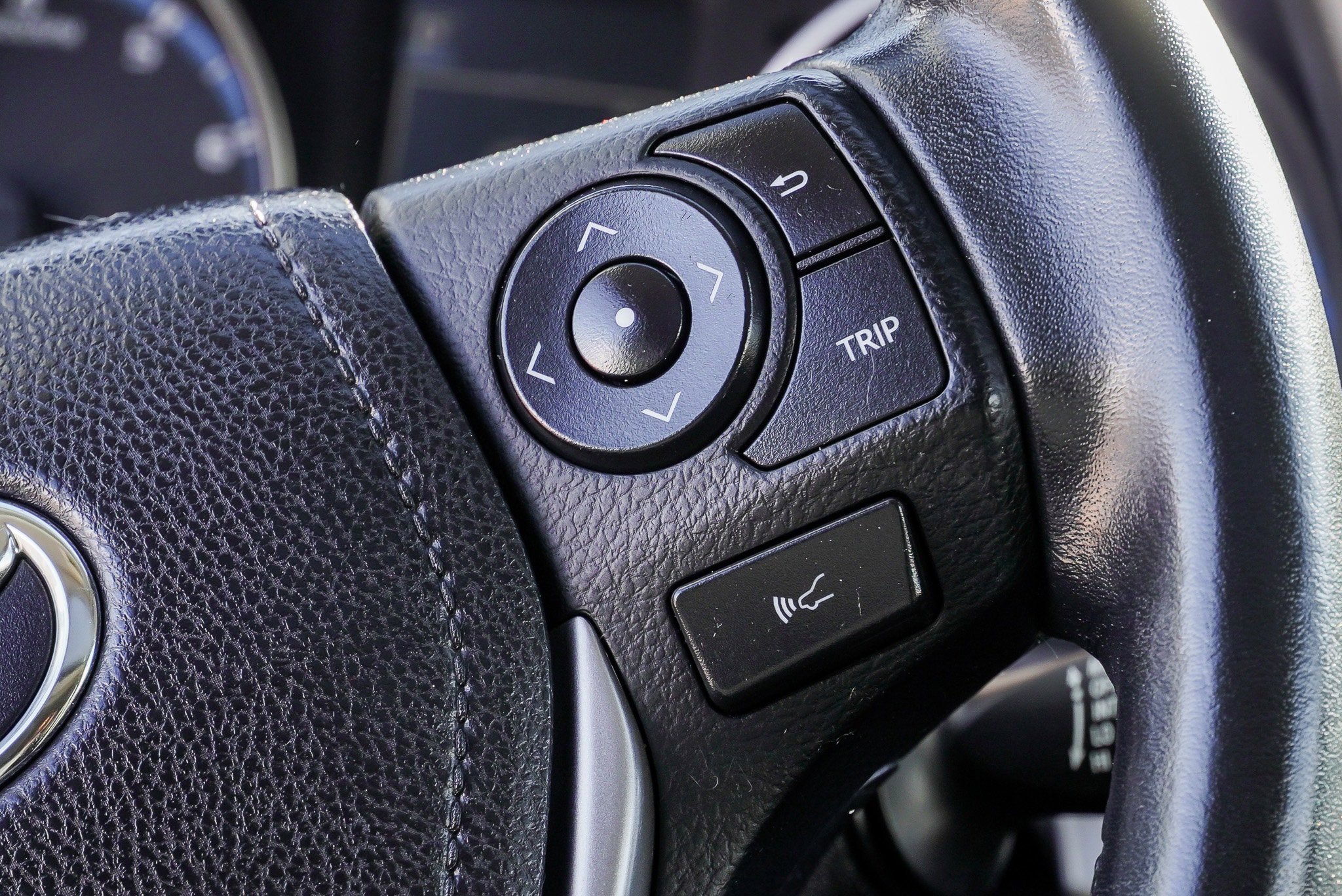 Used 2018 Toyota RAV4 XLE image 34