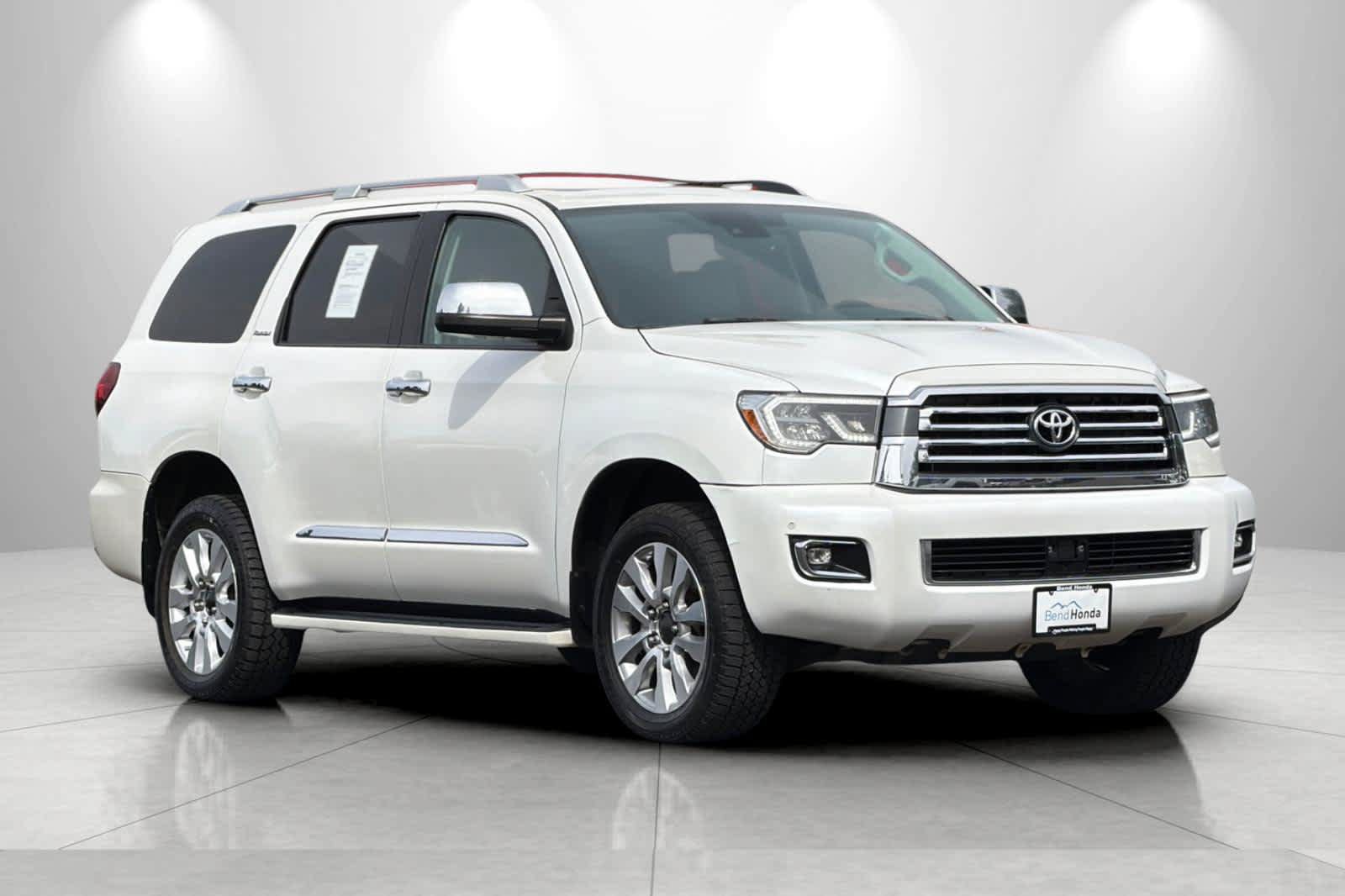 Used 2018 Toyota Sequoia Platinum w/ Carpet Mat Package AWD/4WD image 9