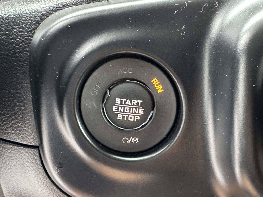 Used 2020 Jeep Wrangler Unlimited Rubicon AWD/4WD image 9