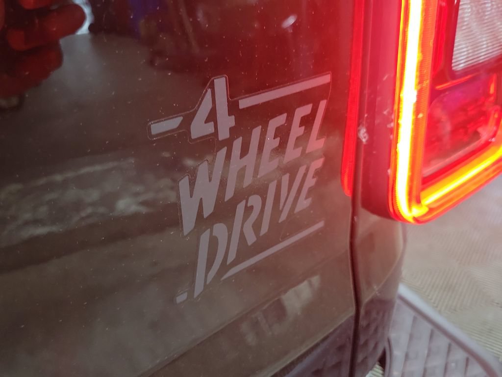 New 2026 Jeep Gladiator Sport AWD/4WD image 5