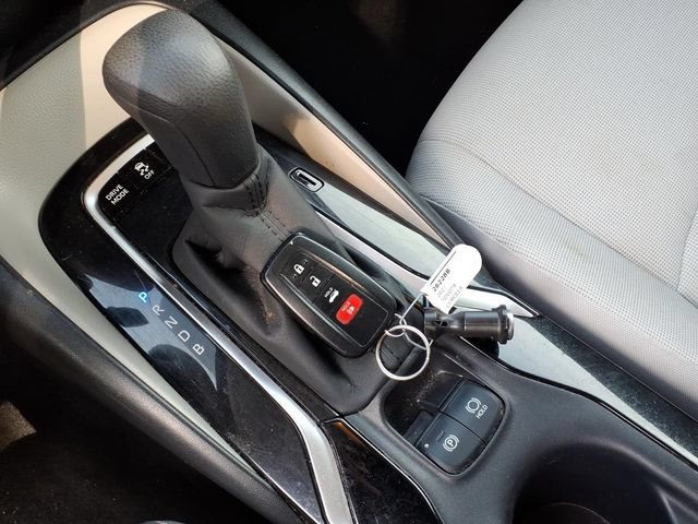 Used 2021 Toyota Corolla LE FWD image 12