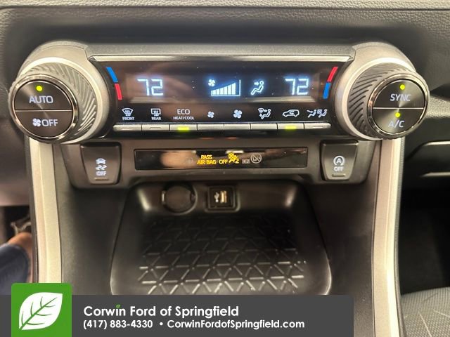 Used 2025 Toyota RAV4 XLE image 34