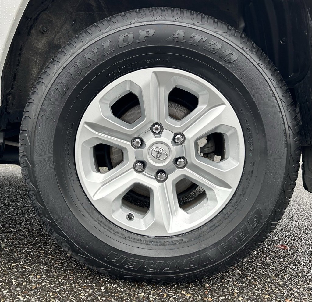 Certified 2024 Toyota 4Runner SR5 Premium image 26