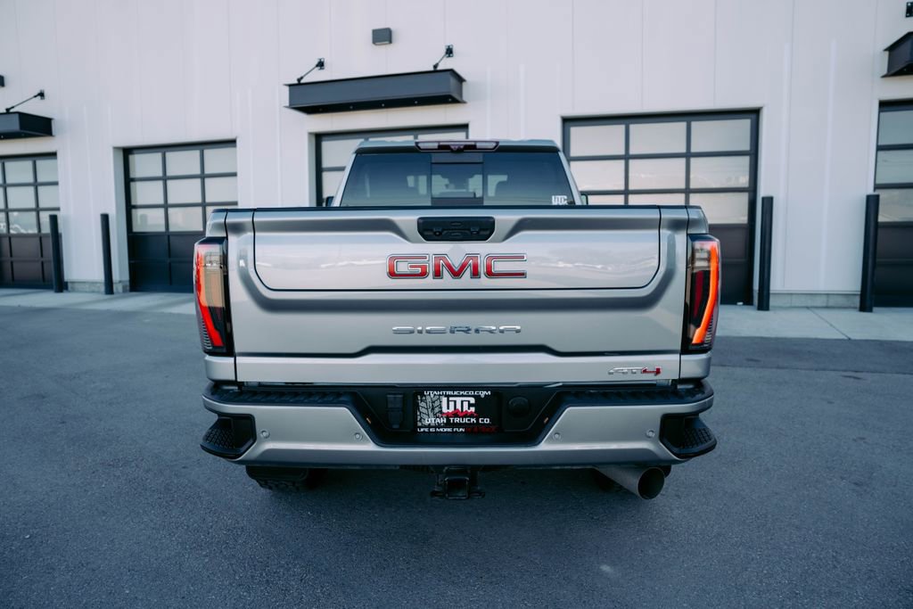 Used 2024 GMC Sierra 3500 AT4 w/ Technology Package AWD/4WD image 6