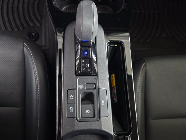 Used 2026 Toyota Prius XLE FWD image 15