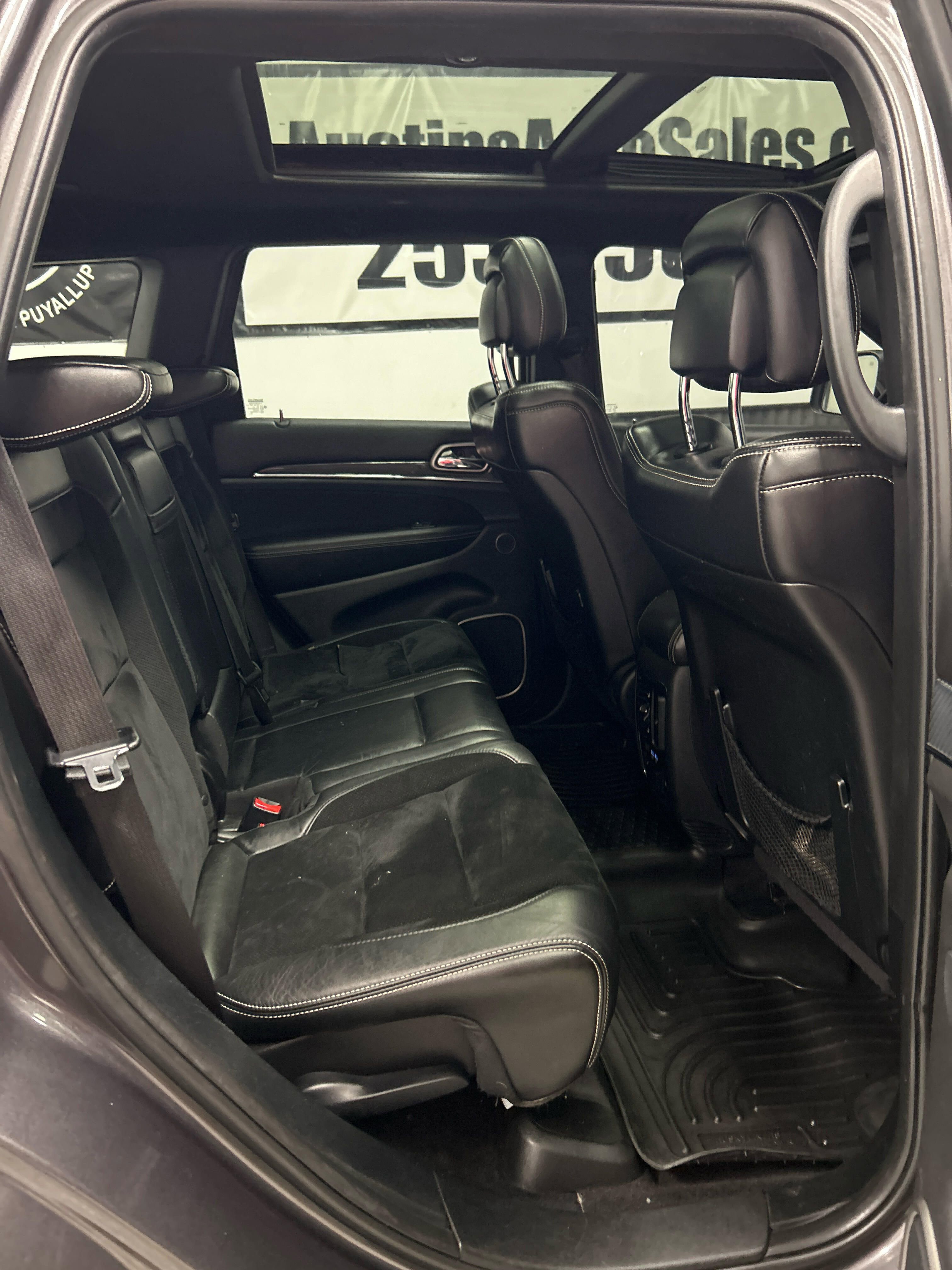 Used 2017 Jeep Grand Cherokee SRT AWD/4WD image 12