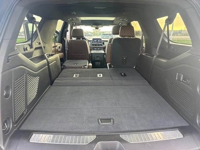 Used 2021 Chevrolet Suburban High Country AWD/4WD image 40