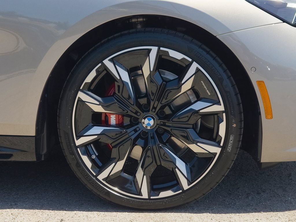 New 2027 BMW 530i w/ M Sport Package RWD image 5