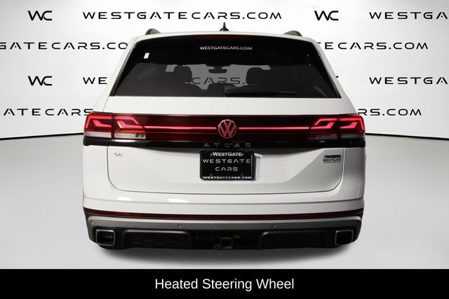 Used 2025 Volkswagen Atlas Peak Edition SE image 10