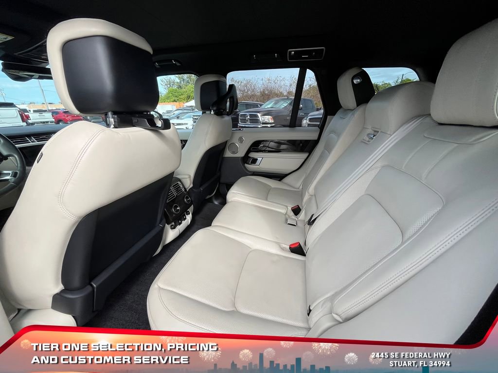 Used 2020 Land Rover Range Rover HSE image 12