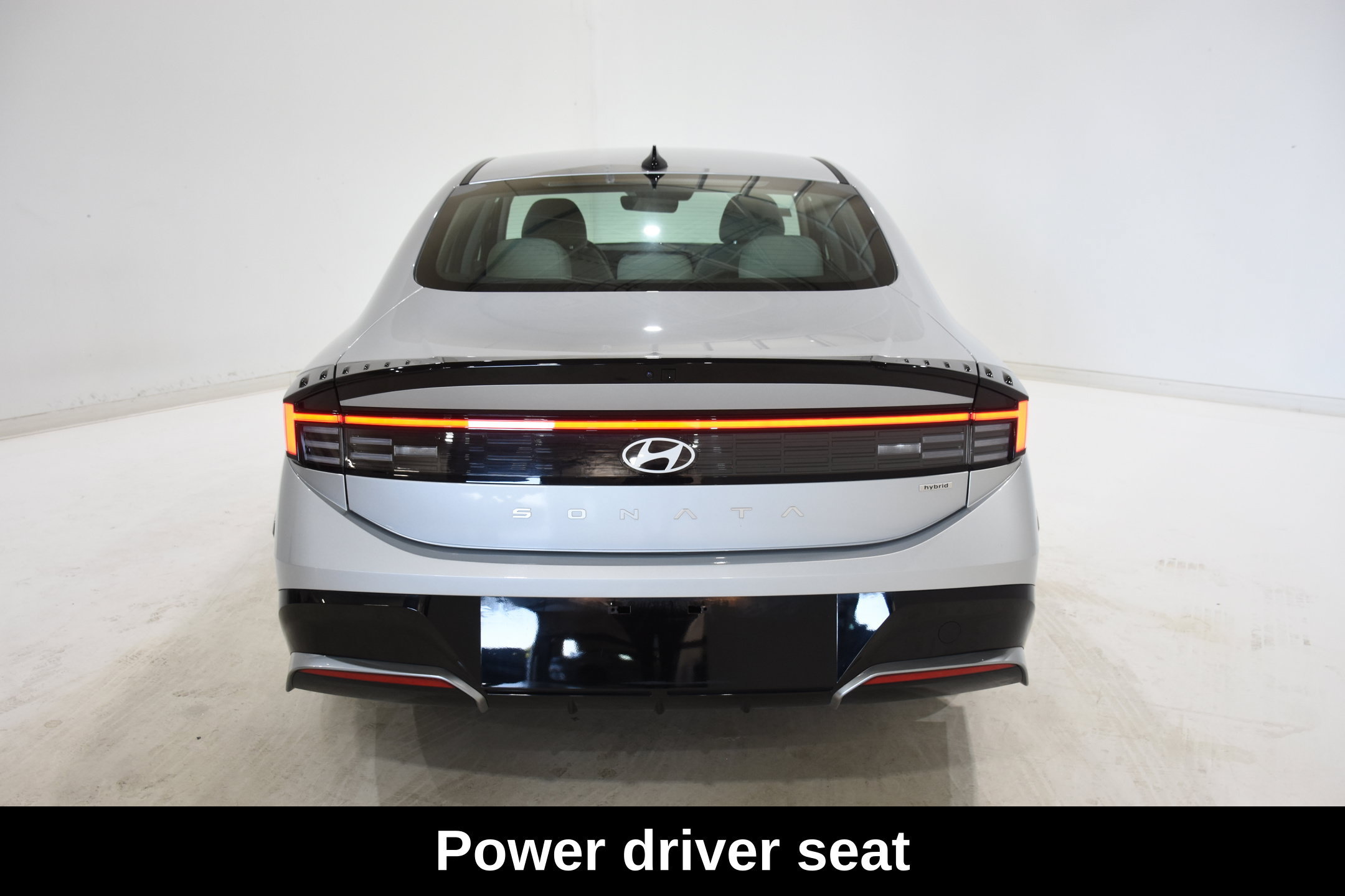Used 2025 Hyundai Sonata SEL FWD image 5
