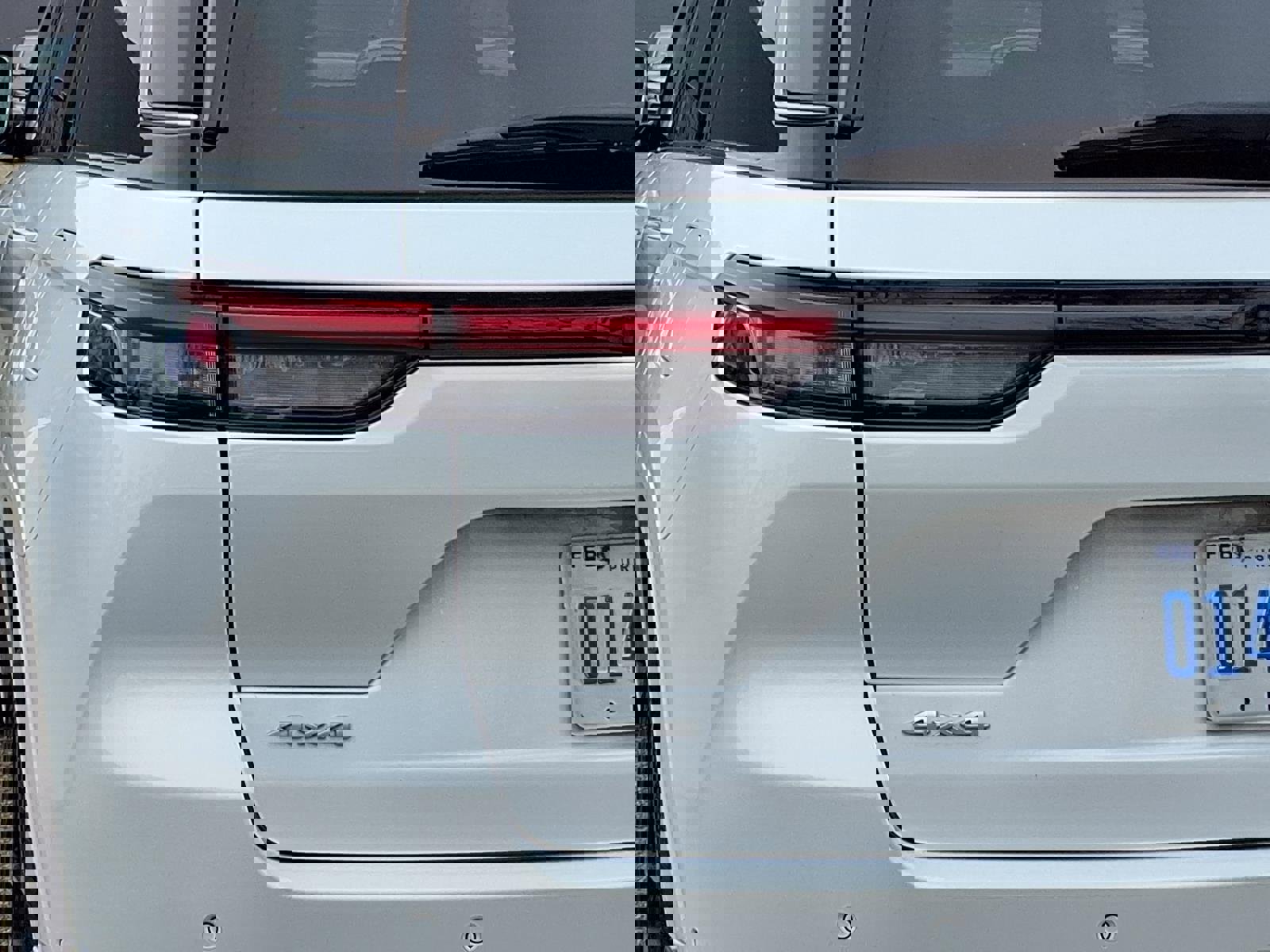 Used 2024 Jeep Grand Cherokee Summit image 24