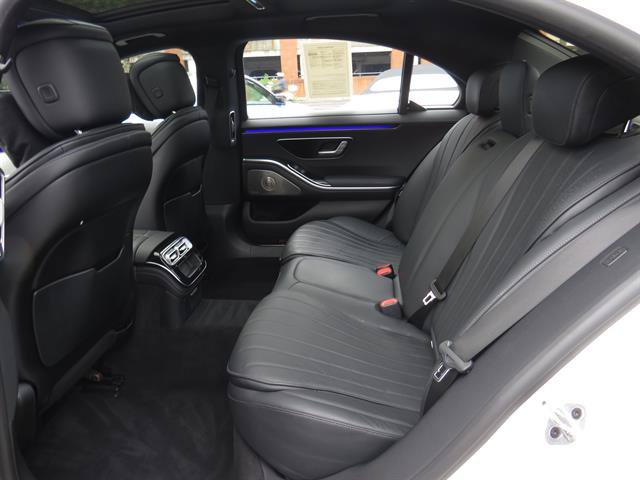 Certified 2022 Mercedes-Benz S 500 4MATIC w/ AMG Line Package image 21
