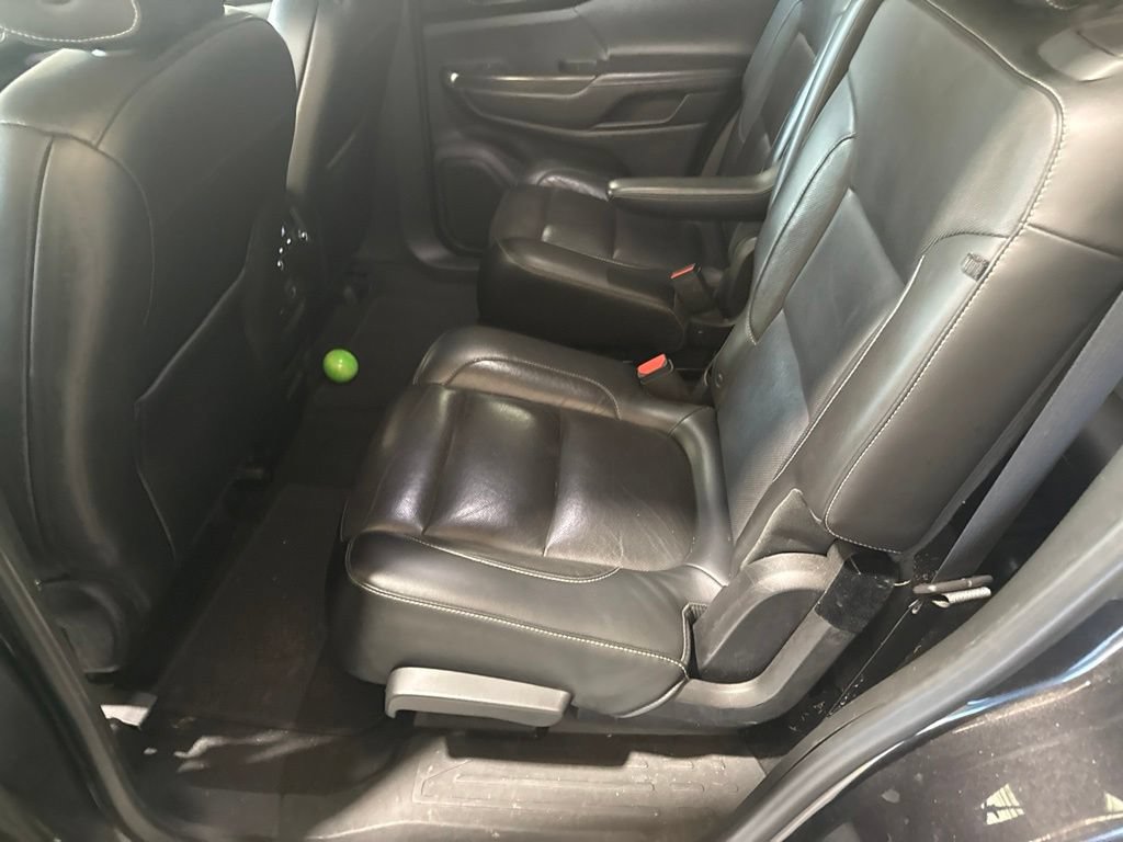 Used 2018 GMC Acadia SLT AWD/4WD image 11