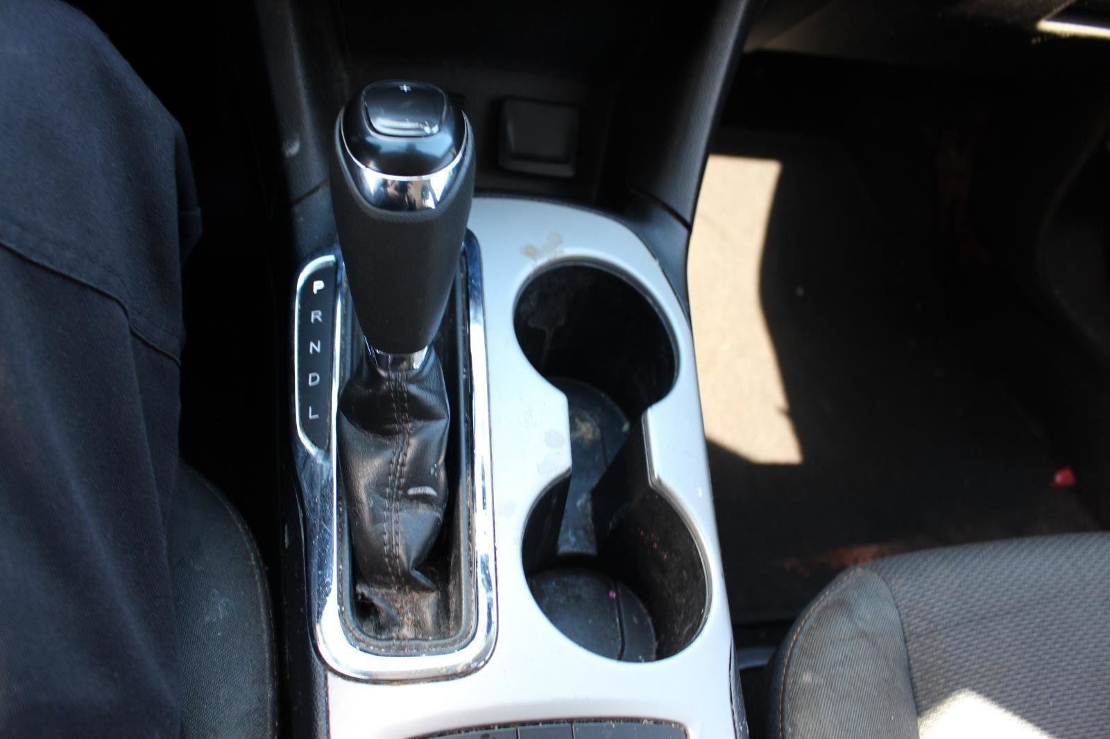 Used 2017 Chevrolet Cruze LS FWD image 25