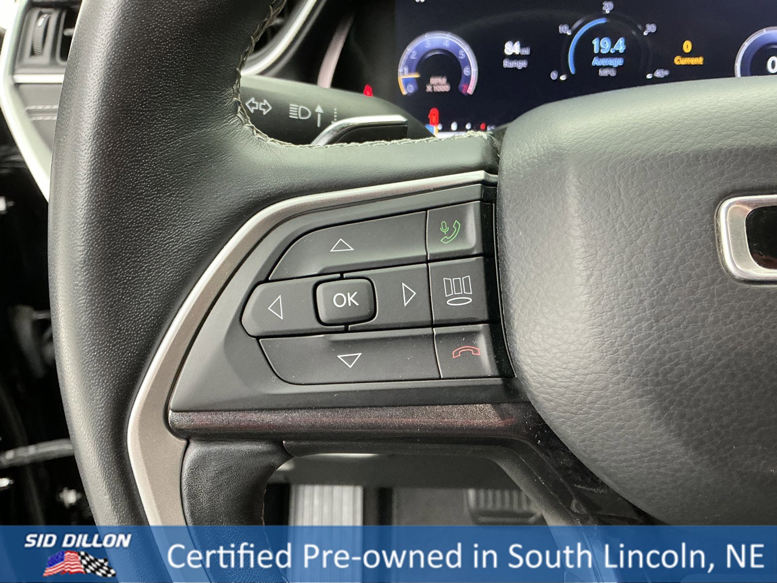 Used 2021 Jeep Grand Cherokee L Laredo image 9