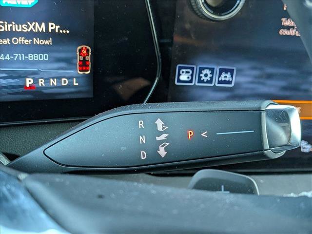 Used 2024 Chevrolet Traverse LT FWD image 11