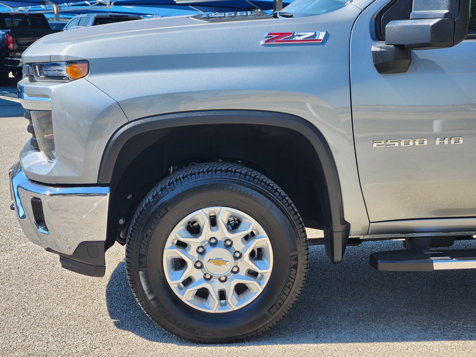 Used 2024 Chevrolet Silverado 2500 LT AWD/4WD image 25
