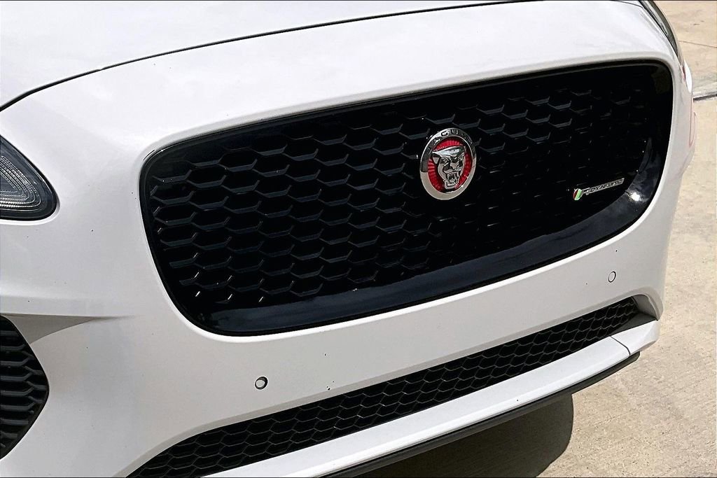 Used 2019 Jaguar E-PACE R-Dynamic S image 37