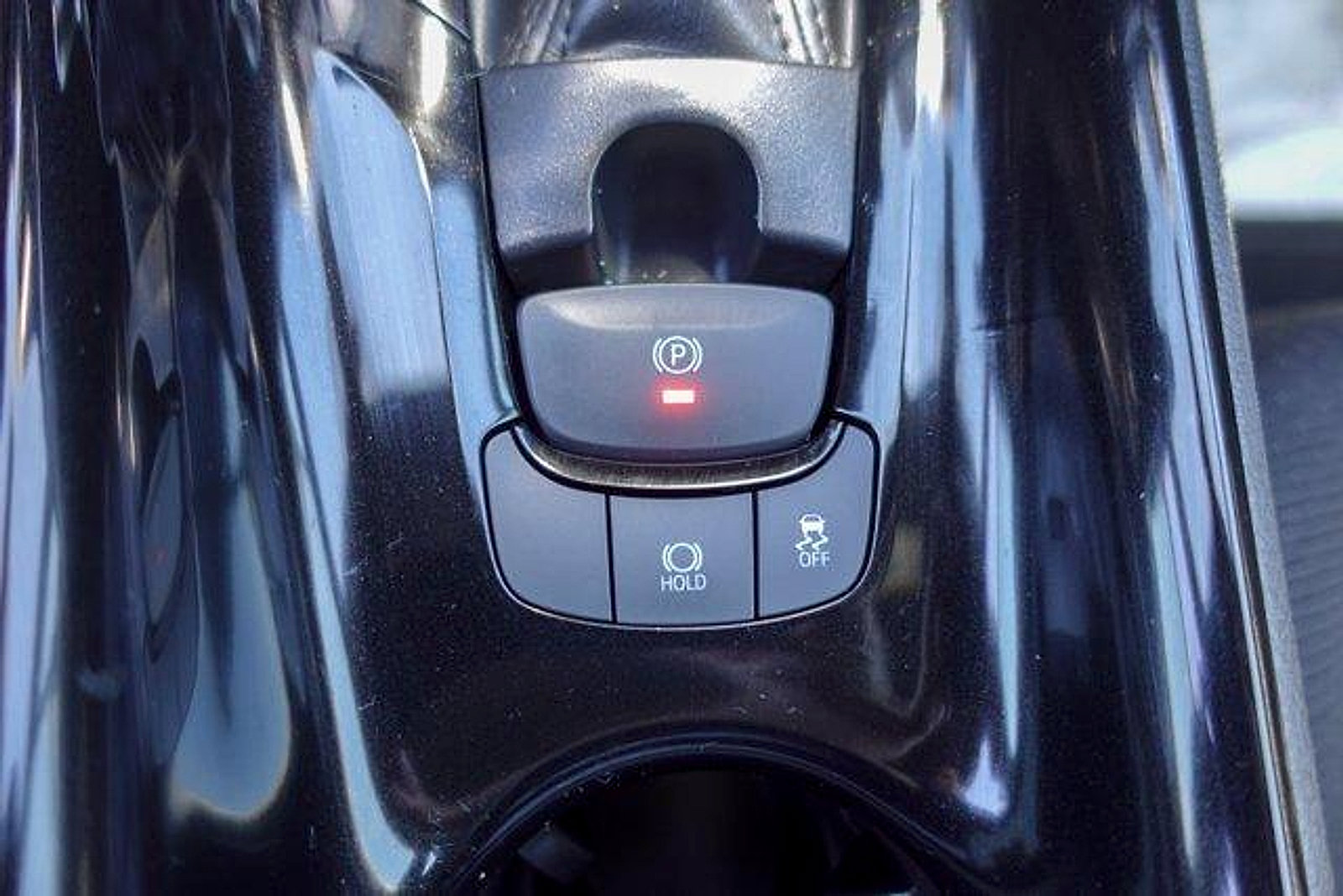Used 2019 Toyota C-HR XLE FWD image 20