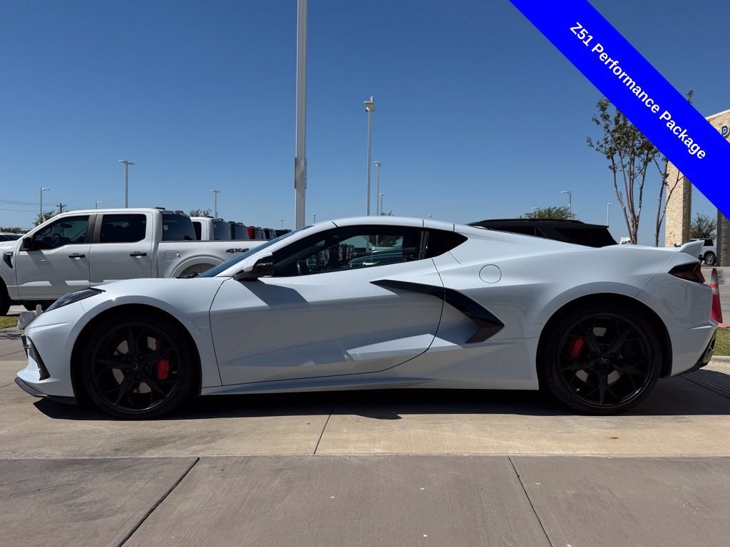 Used 2021 Chevrolet Corvette Stingray Preferred Cpe w/ Z51 Performance Package RWD image 12