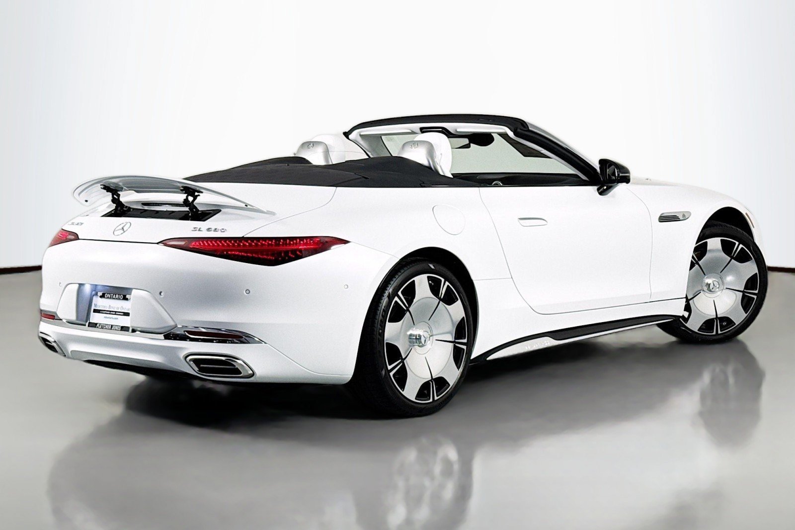 New 2026 Mercedes-Benz Maybach SL 680 image 13