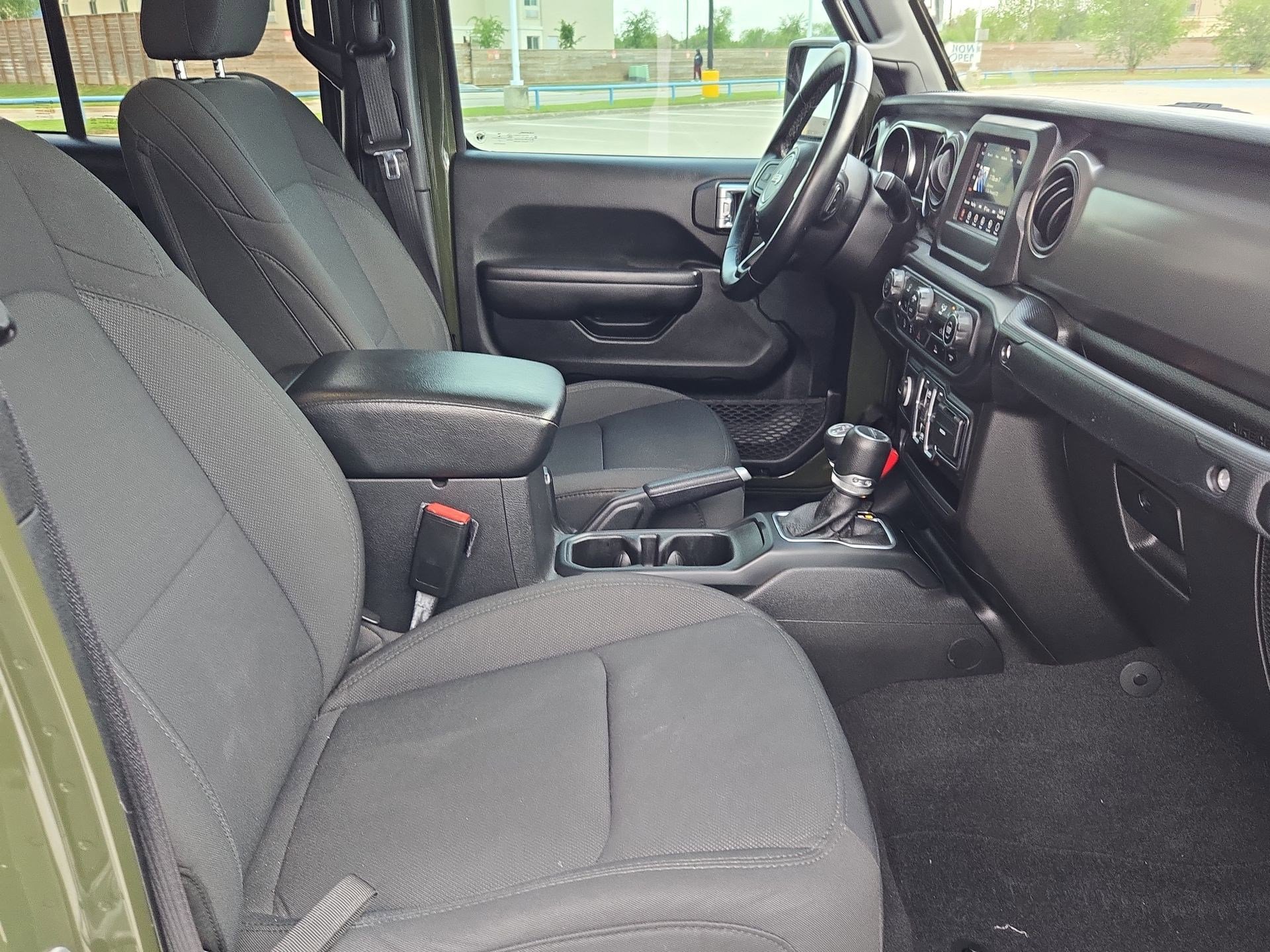 Used 2021 Jeep Gladiator Willys image 30