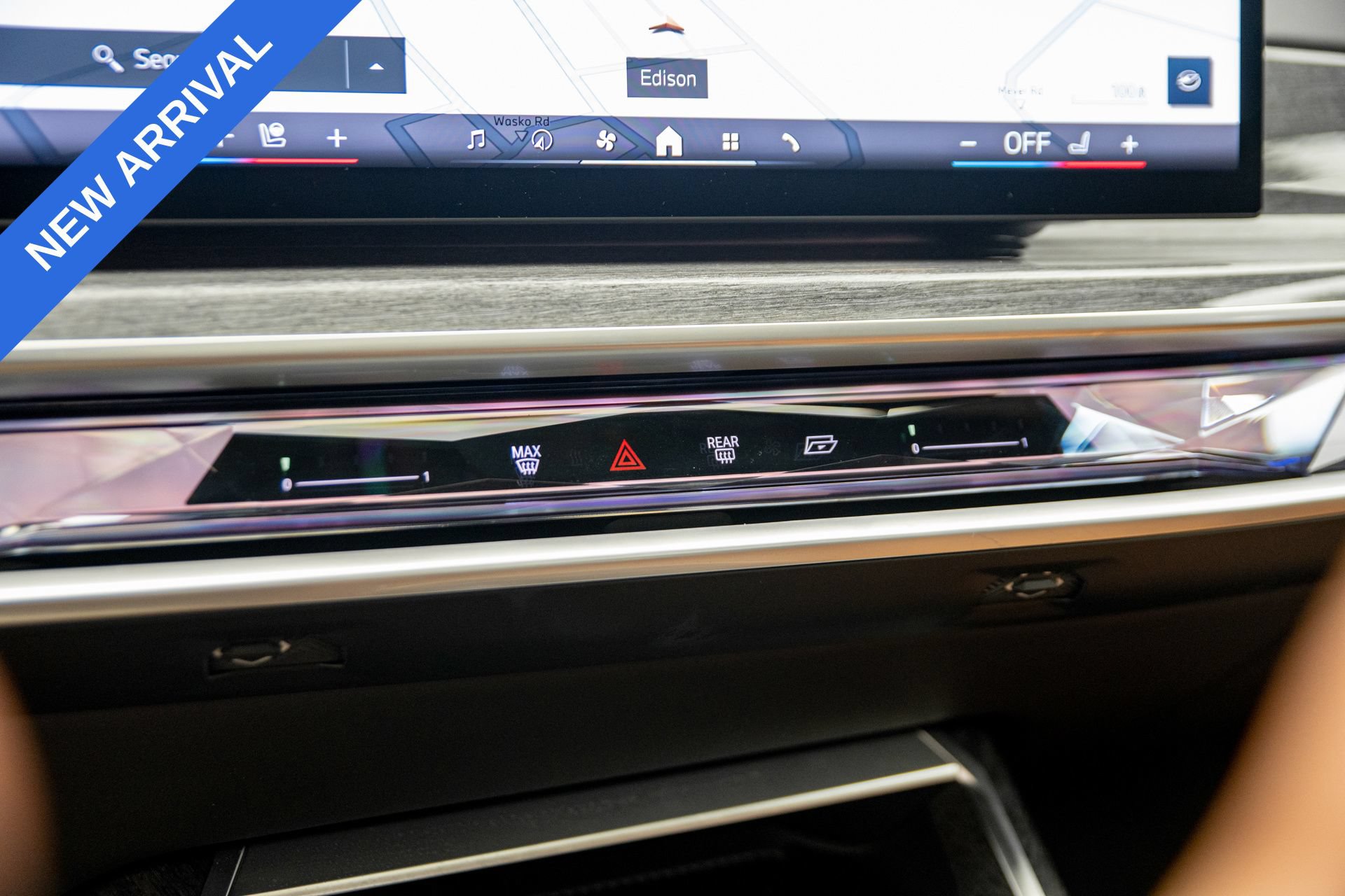 Used 2023 BMW 740i RWD image 29