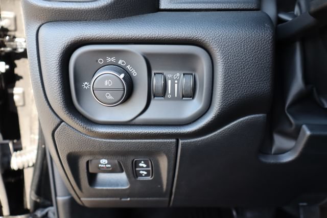 Used 2023 RAM 1500 Laramie AWD/4WD image 17