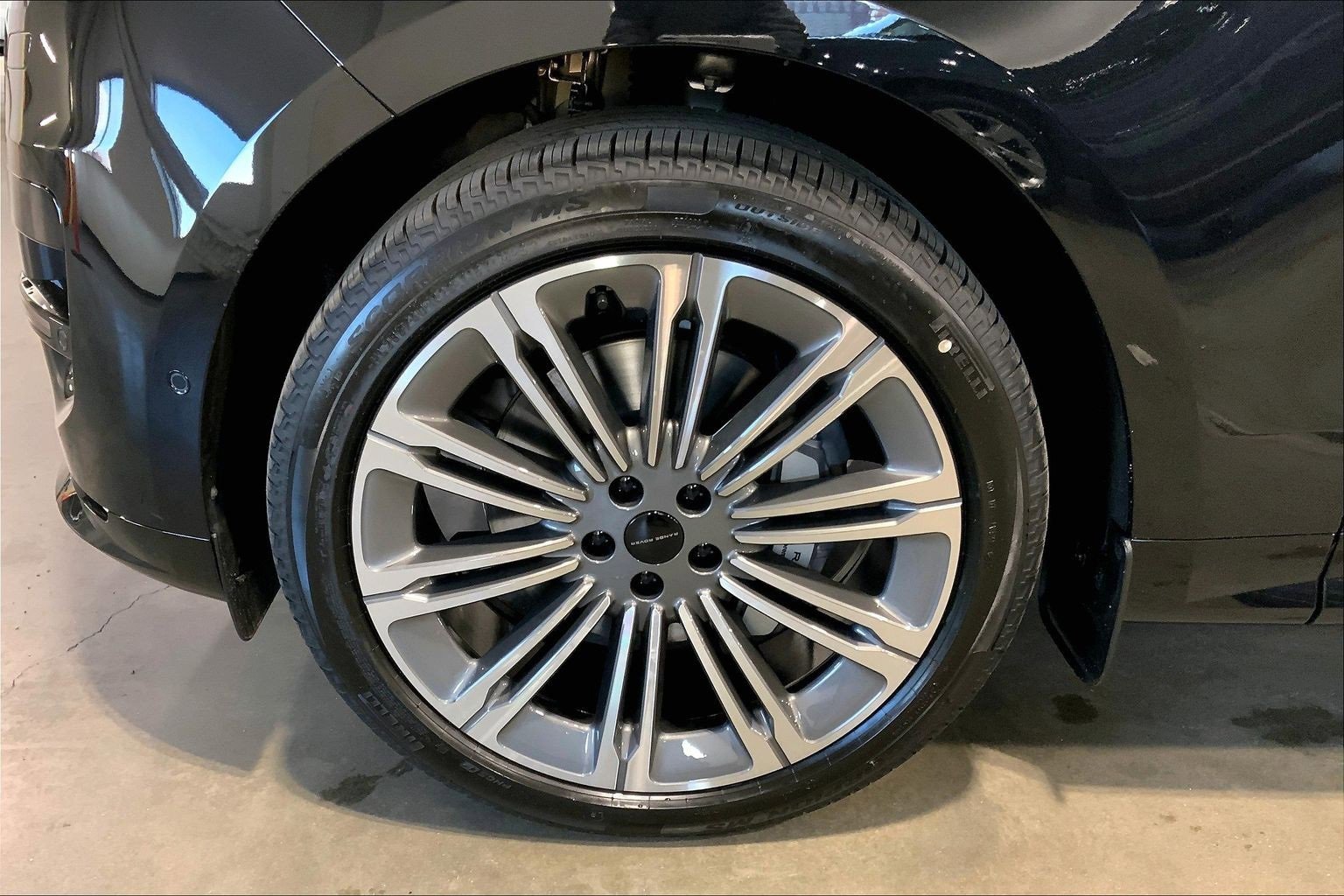 New 2026 Land Rover Range Rover Sport Dynamic SE image 11