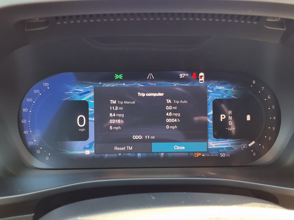 New 2026 Volvo XC40 B5 Plus w/ Protection Package Premier AWD/4WD image 33