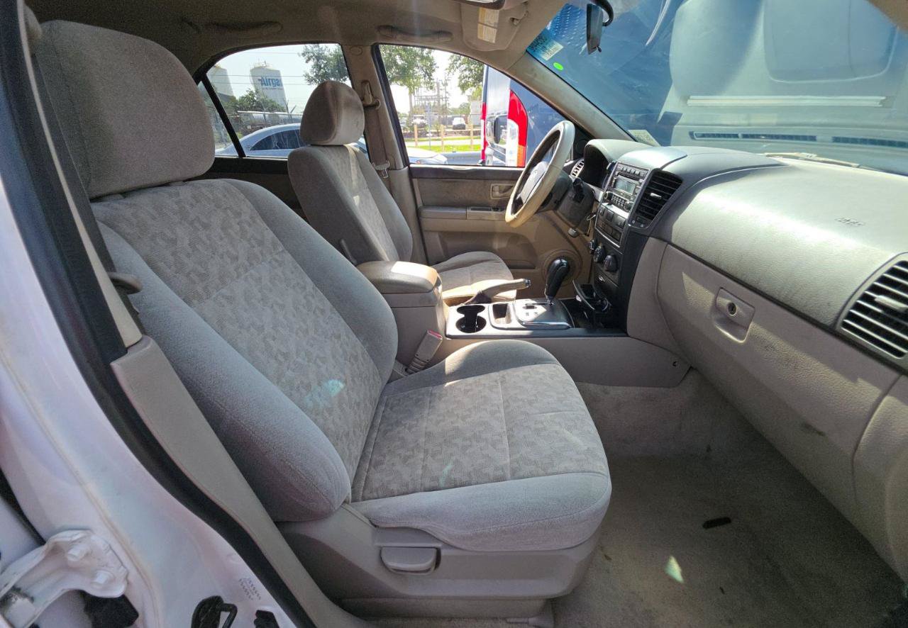 Used 2007 Kia Sorento 2WD image 7