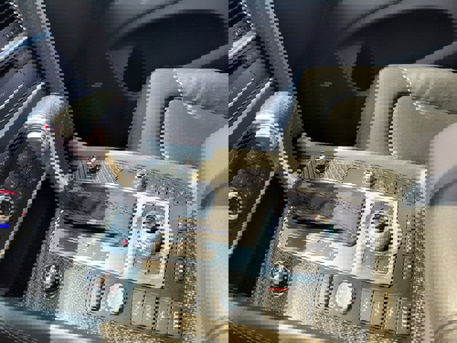 Used 2015 Audi Q7 3.0T S line Prestige w/ Sport Edition image 26