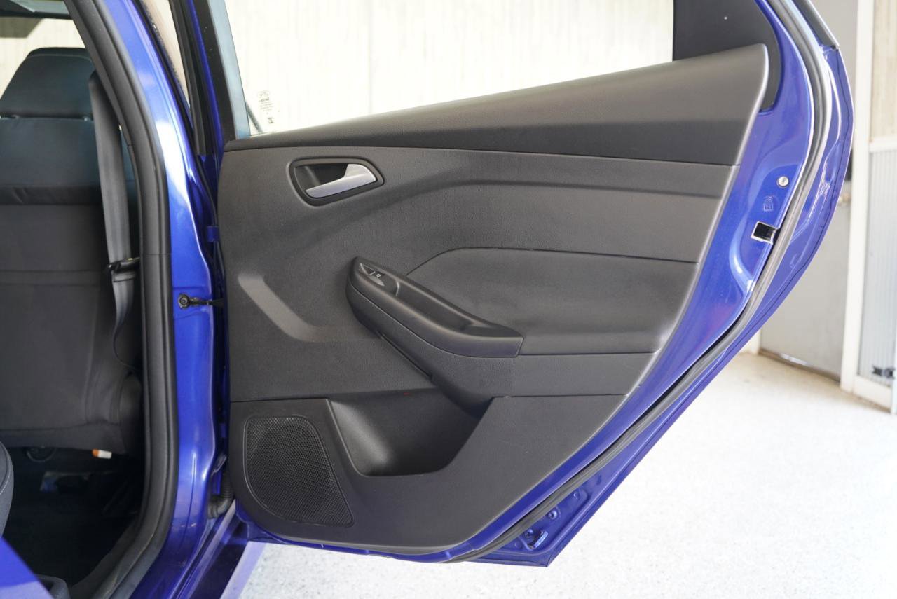 Used 2015 Ford Focus ST FWD image 37
