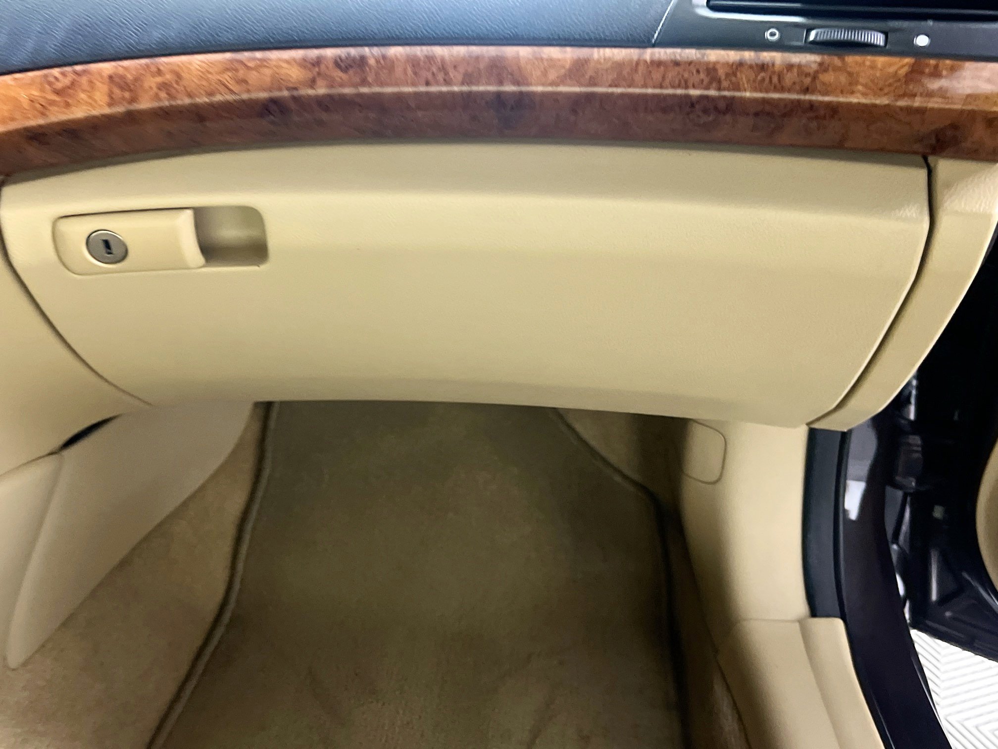 Used 2011 Honda Accord EX-L image 33