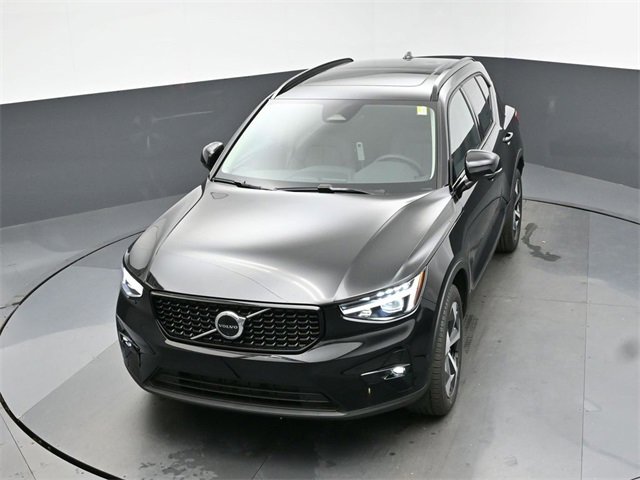 New 2026 Volvo XC40 B4 Plus w/ Protection Package Premier image 45