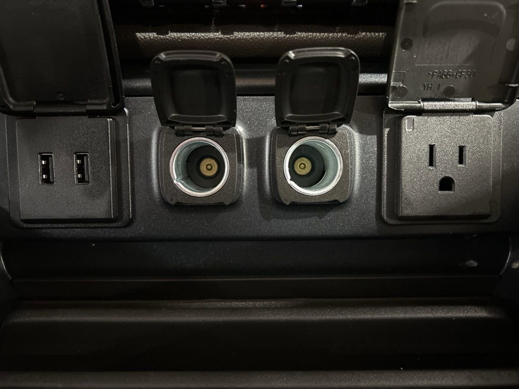 Used 2017 GMC Sierra 2500 Denali AWD/4WD image 35