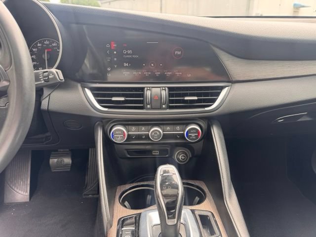Used 2021 Alfa Romeo Giulia Ti w/ Nero Edizione RWD image 14