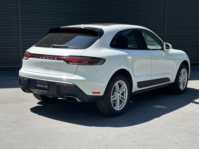 Used 2026 Porsche Macan AWD/4WD image 5