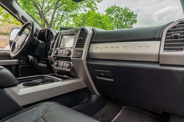 Used 2017 Ford F250 Lariat w/ Lariat Ultimate Package AWD/4WD image 47