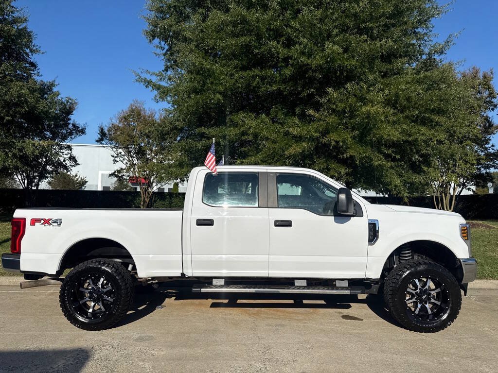 Used 2019 Ford F350 XL AWD/4WD image 2