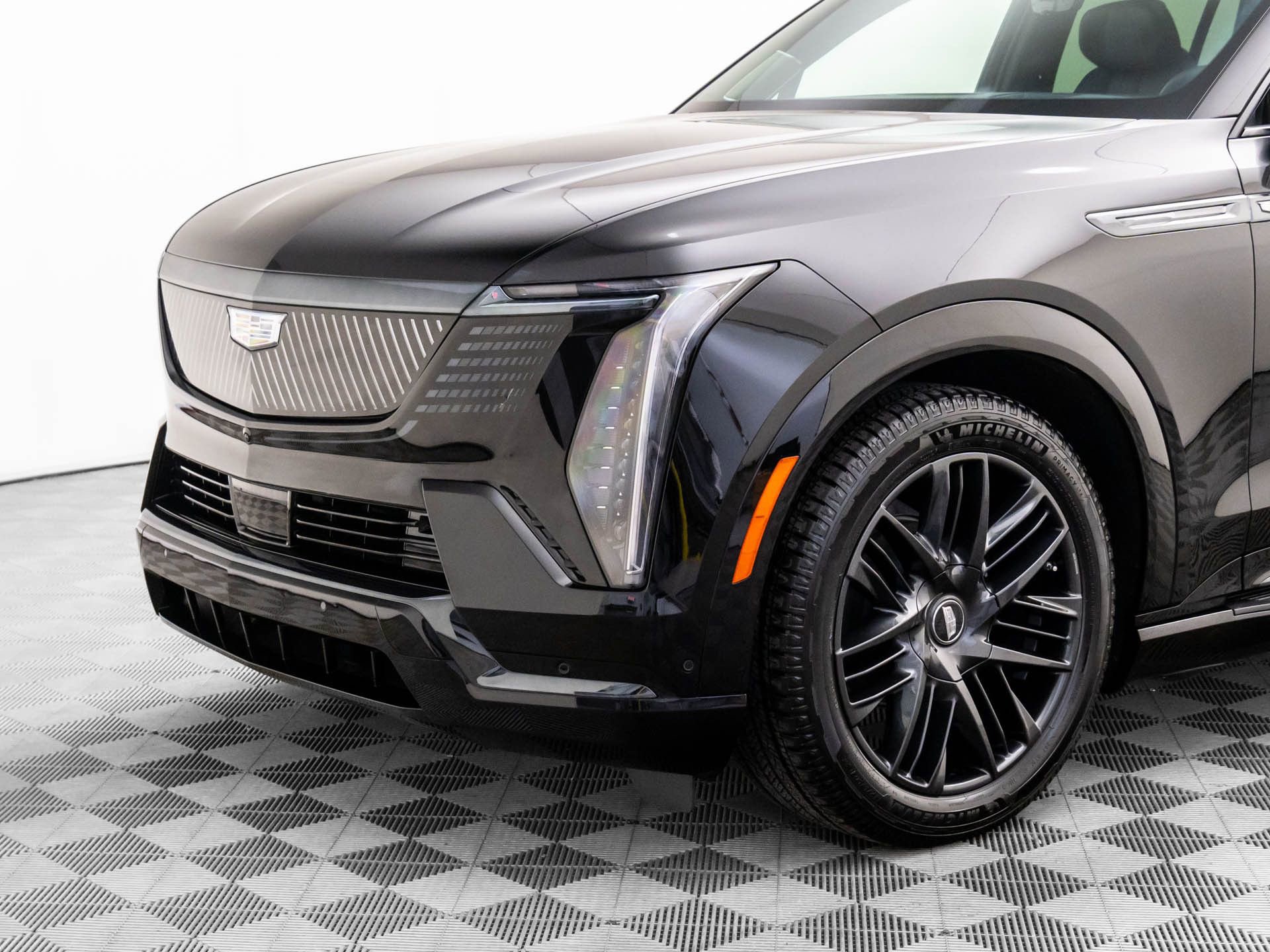 New 2025 Cadillac Escalade IQ Sport 2 w/ LPO, ONYX Package image 40