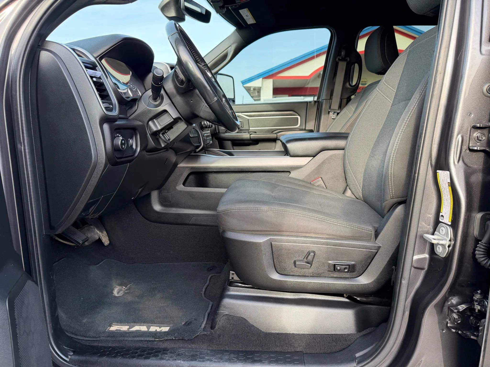 Used 2023 RAM 2500 Big Horn w/ Level 1 Equipment Group image 10