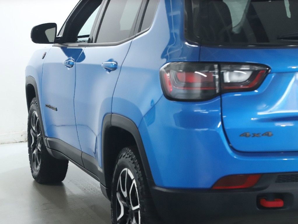 Used 2024 Jeep Compass Trailhawk w/ Trailhawk Elite Group AWD/4WD image 44