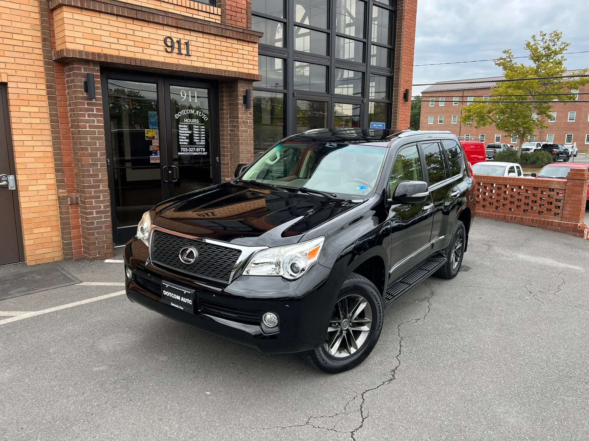 Used 2012 Lexus GX 460 w/ Comfort Plus Pkg AWD/4WD image 1
