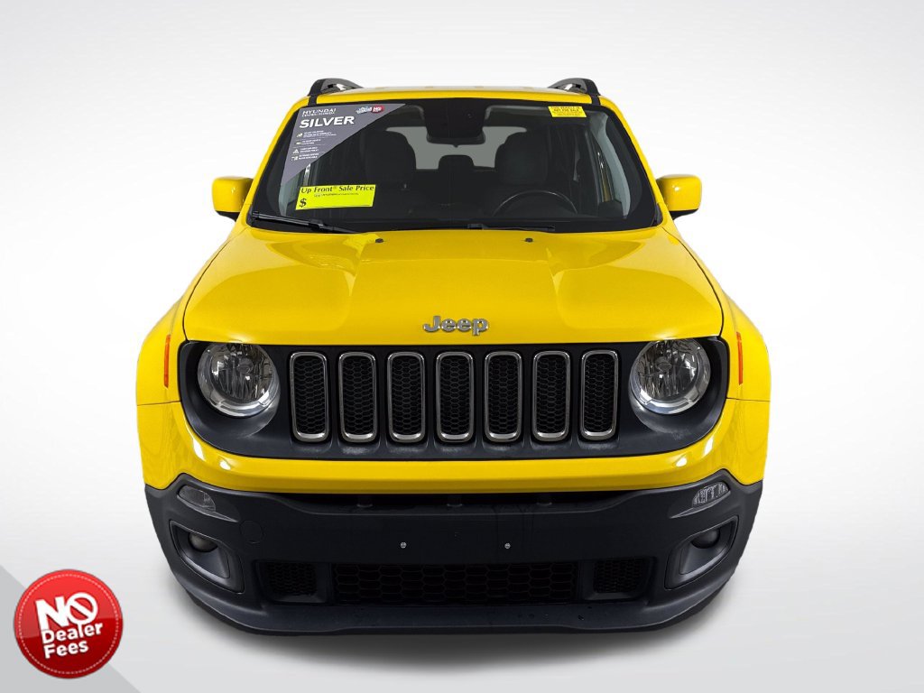 Used 2018 Jeep Renegade Latitude w/ Cold Weather Group AWD/4WD image 9