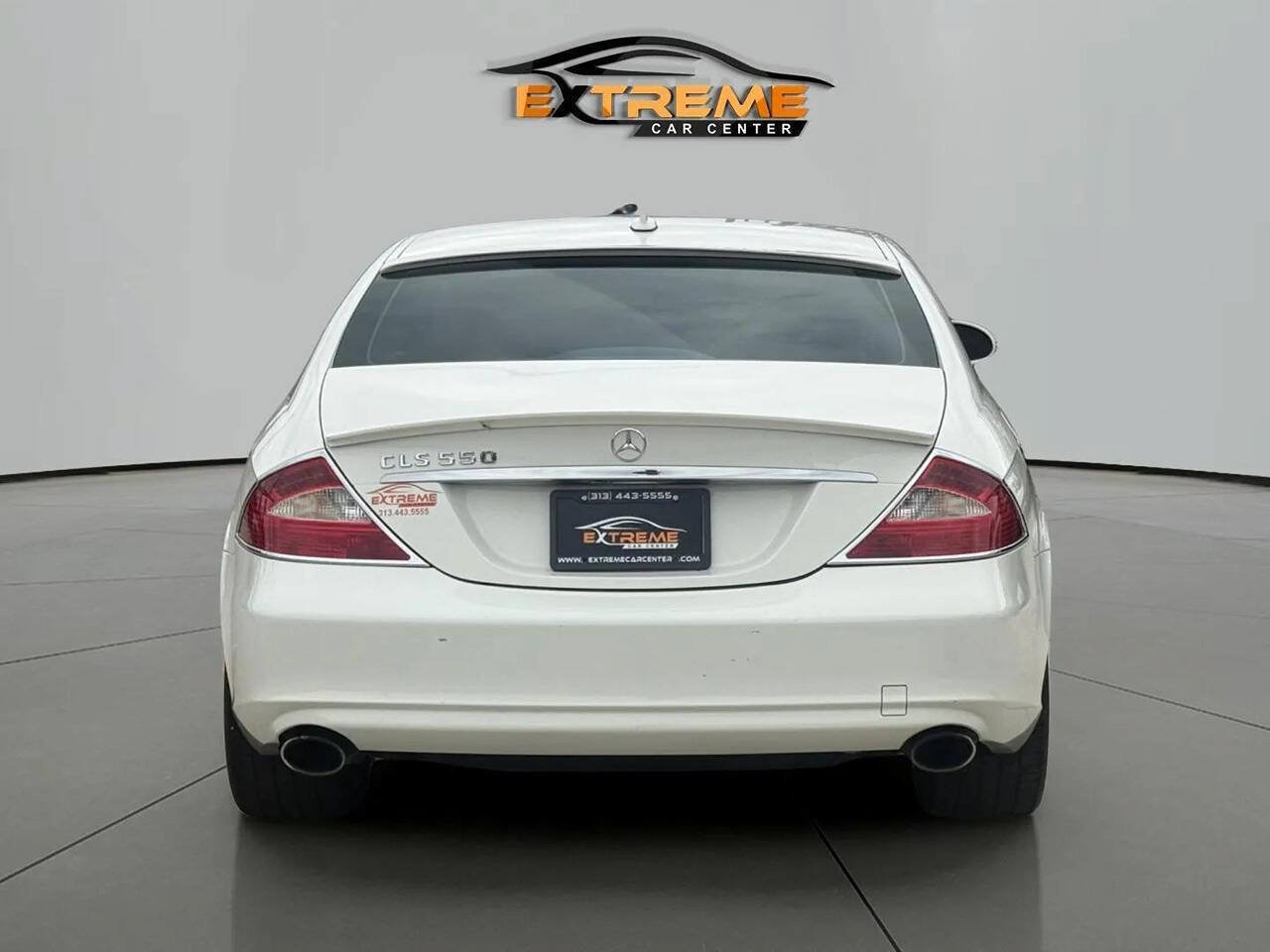 Used 2008 Mercedes-Benz CLS 550 w/ P1 Pkg image 5