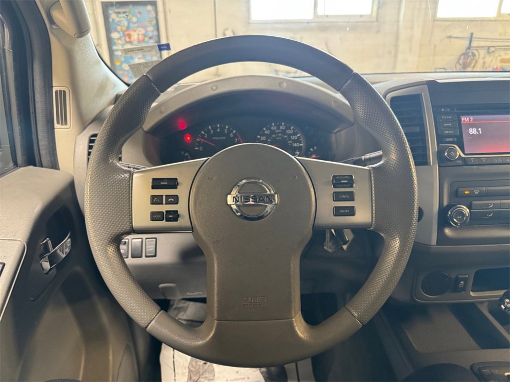 Used 2015 Nissan Frontier SV image 15