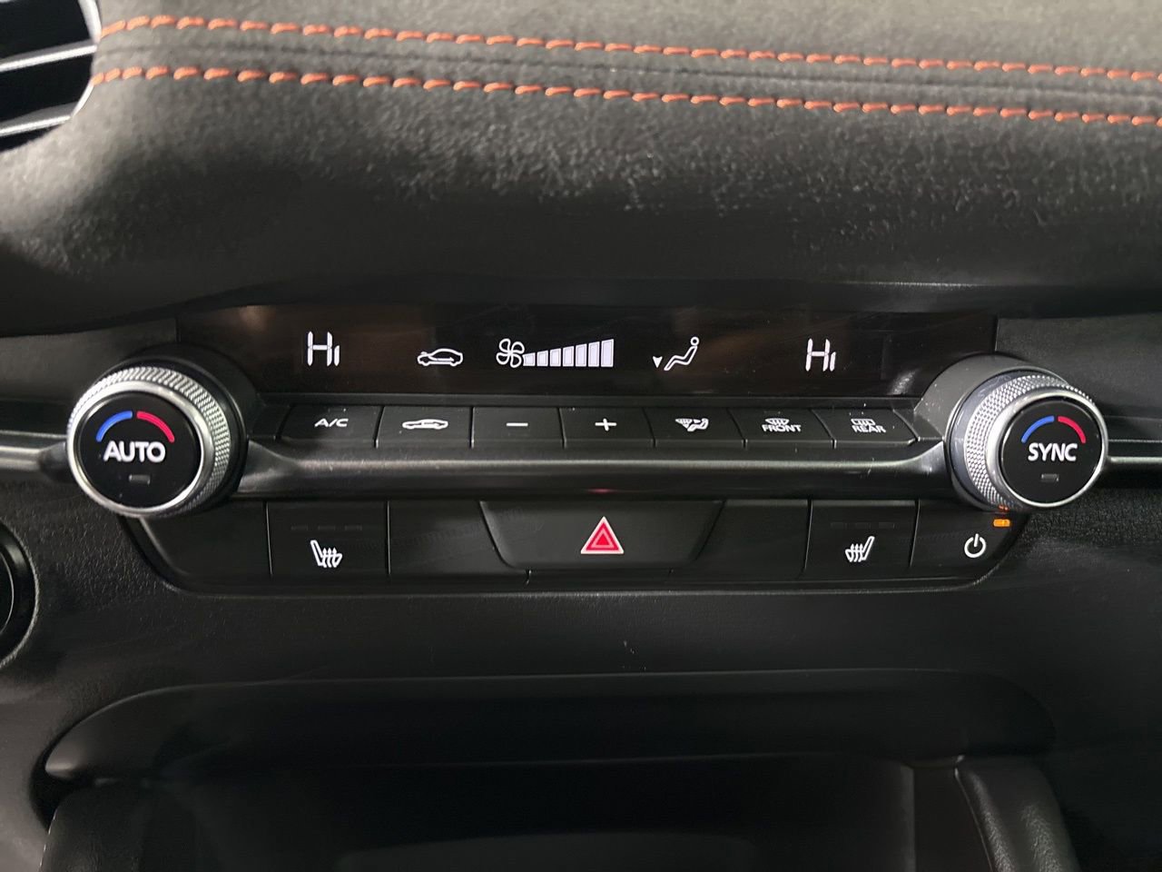 Used 2024 MAZDA MAZDA3 s image 17