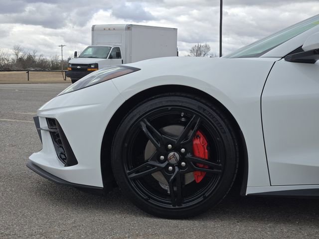 Used 2022 Chevrolet Corvette Stingray Preferred Cpe w/ Chrome Exterior Badge Package image 8